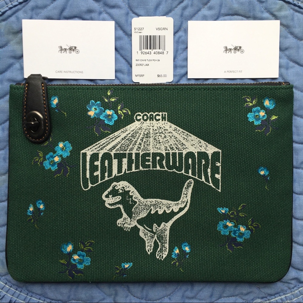 🦖 Coach Rexy Canvas Turnlock Pouch 26, NWT